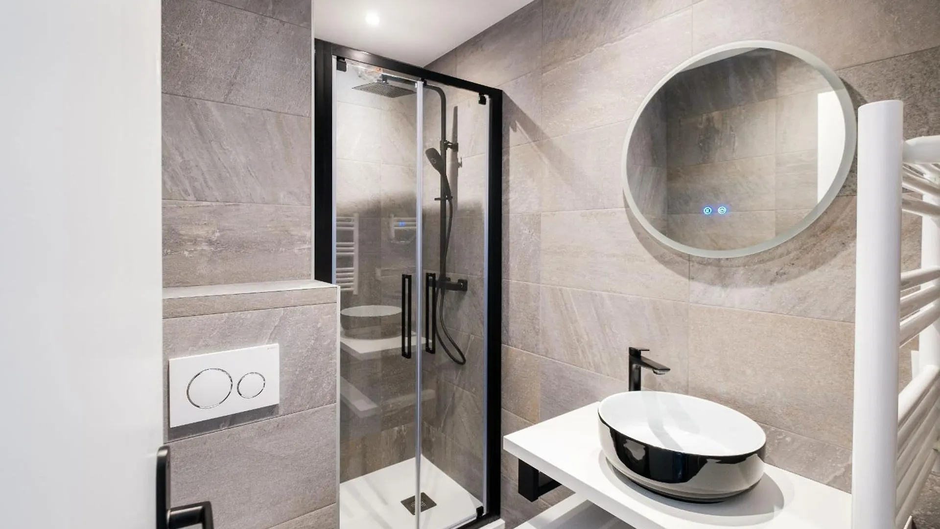Anglade Hotel Le Lavandou 3*,